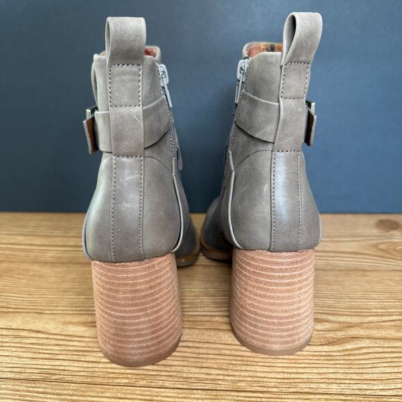 Korks Grey Wood Block Heel Ankle Booties Boot Sz 7 Gray Western Boho Shabby Chic - Picture 4 of 13